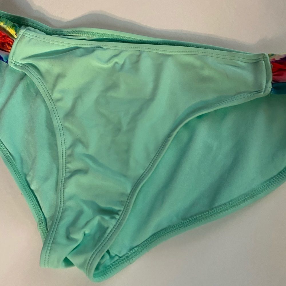 OP Bikini Bottom - Picture 2 of 7